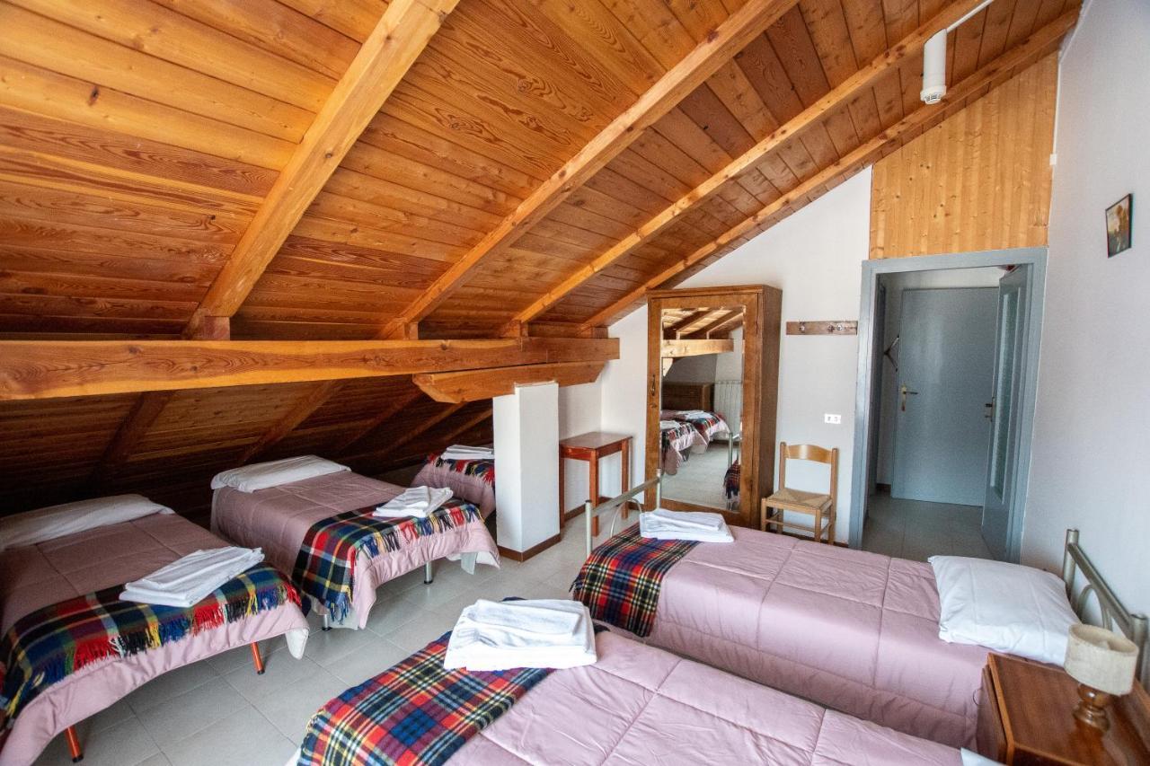 Casa Per Ferie Beatorosaz Hotell Cesana Torinese Eksteriør bilde