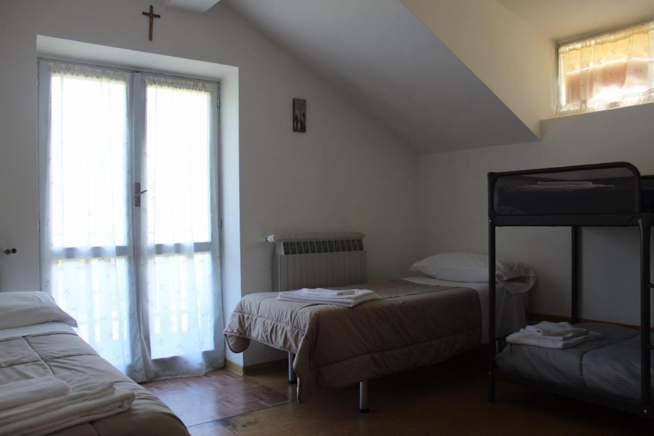 Casa Per Ferie Beatorosaz Hotell Cesana Torinese Eksteriør bilde